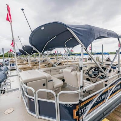 Bennington Pontoon for rent at Steinhatchee Marina